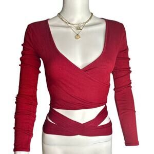 Womens sizes small red long sleeve low cut V-neck front wrap tie crop to…​​